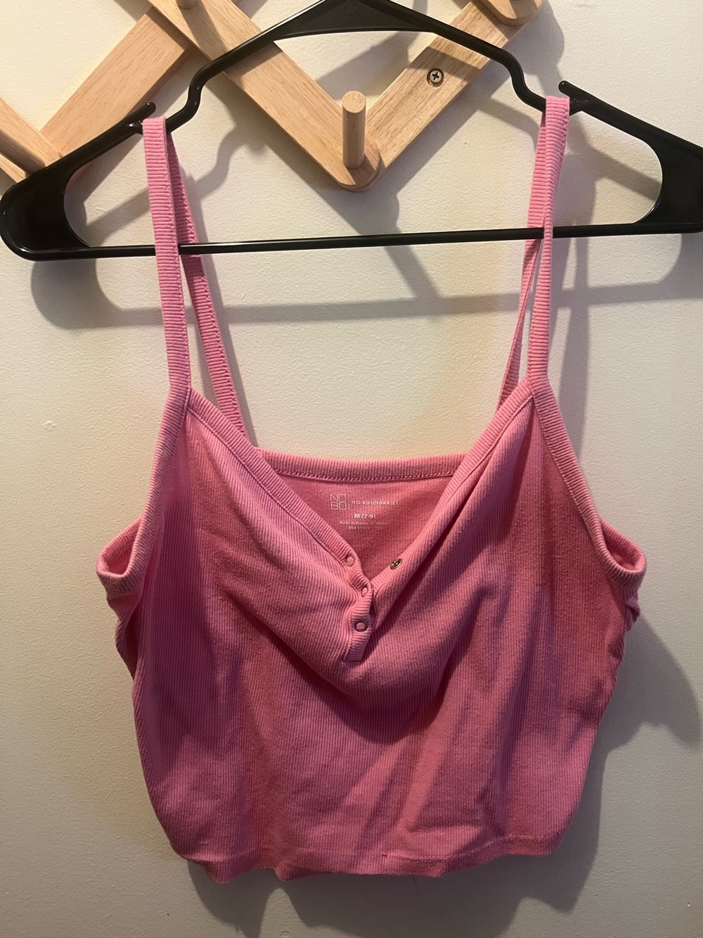 Cropped pink tank